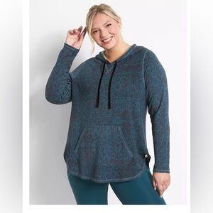 LIVI Active by Lane Bryant Long Sleeve Hooded Tunic